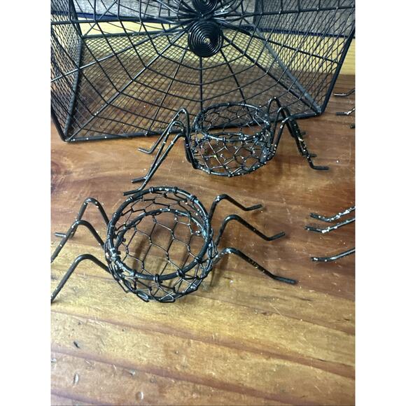 Metal Spider Candy Box And 5 Spider Tealight Holders Rare - Picture 3 of 5